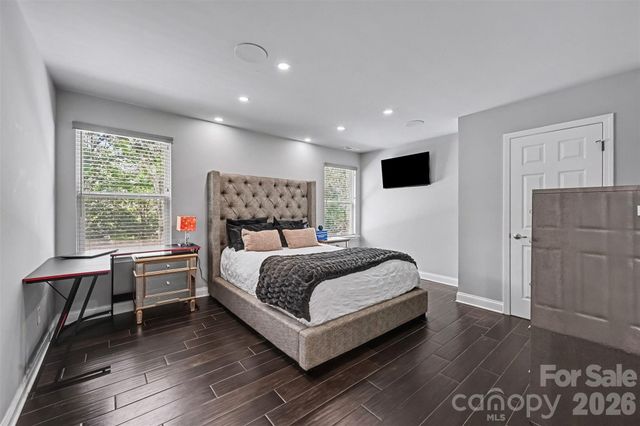 14832 Brighton Place, Charlotte, NC 28227