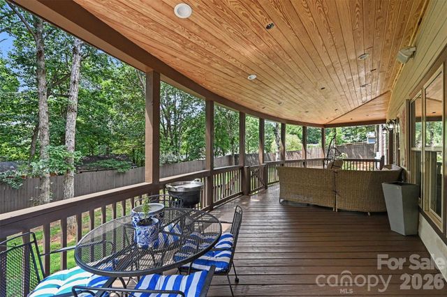 14832 Brighton Place, Charlotte, NC 28227