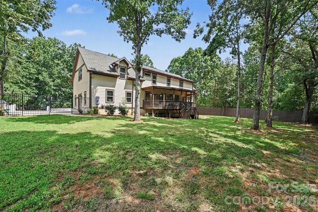 14832 Brighton Place, Charlotte, NC 28227