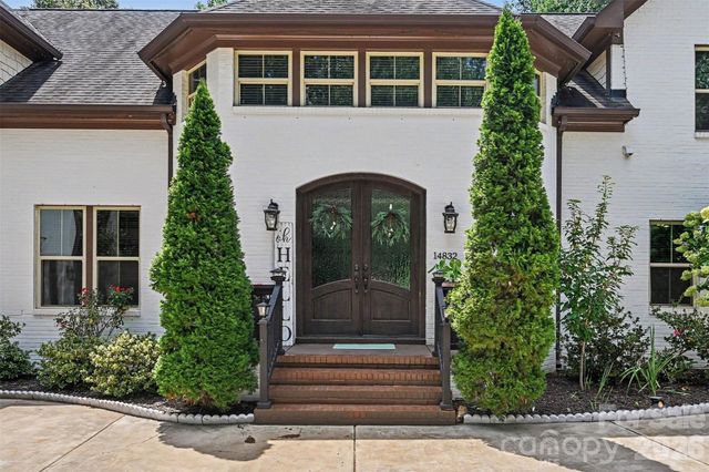 14832 Brighton Place, Charlotte, NC 28227