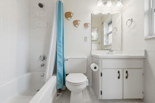 33 OCEAN BREEZE CIRCLE, Ormond Beach, FL 32176