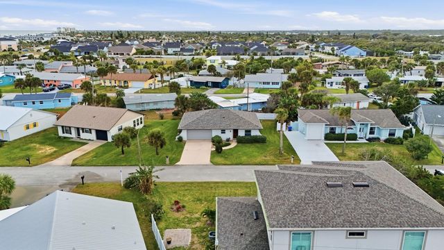 33 OCEAN BREEZE CIRCLE, Ormond Beach, FL 32176