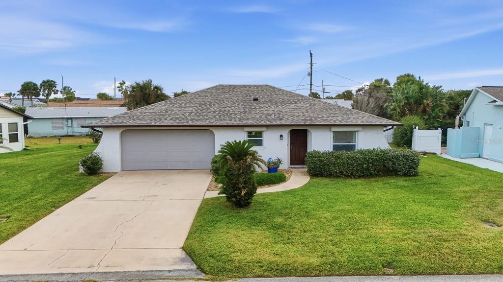 33 OCEAN BREEZE CIRCLE, Ormond Beach, FL 32176