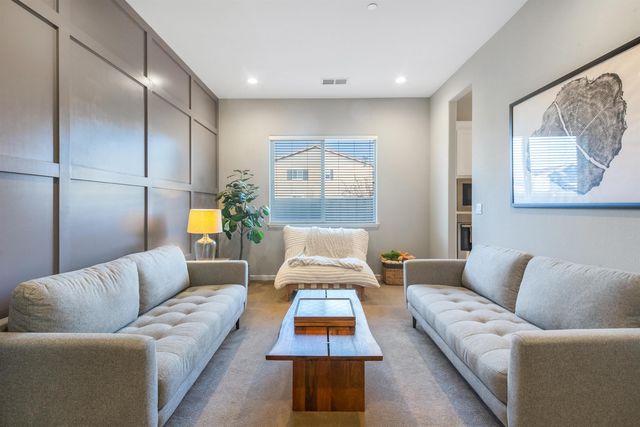 500 Brinwood Way, Oakley, CA 94561