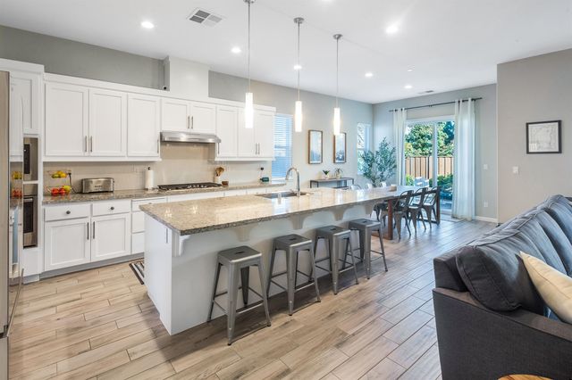 500 Brinwood Way, Oakley, CA 94561