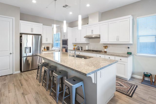 500 Brinwood Way, Oakley, CA 94561