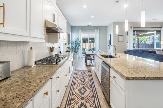 500 Brinwood Way, Oakley, CA 94561