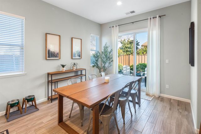 500 Brinwood Way, Oakley, CA 94561