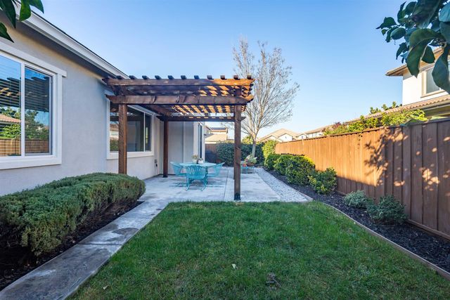 500 Brinwood Way, Oakley, CA 94561