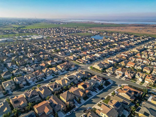 500 Brinwood Way, Oakley, CA 94561