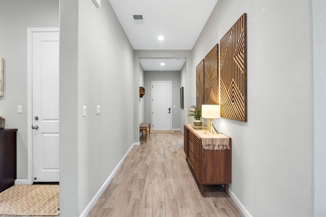 500 Brinwood Way, Oakley, CA 94561