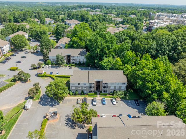 9519 University Terrace Drive A, Charlotte, NC 28262