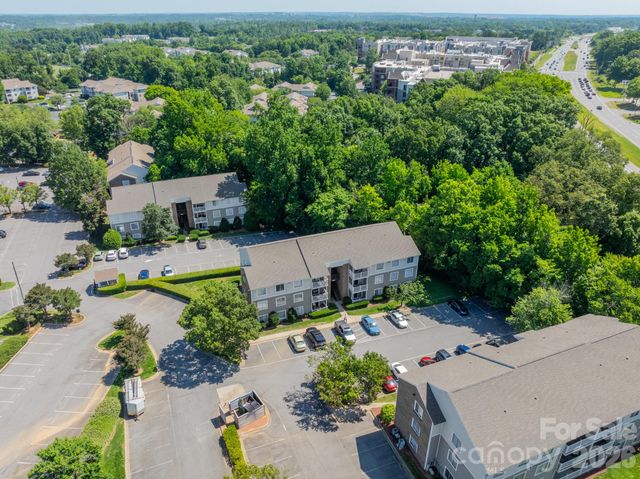 9519 University Terrace Drive A, Charlotte, NC 28262