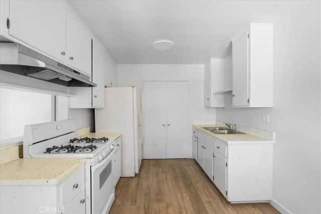 5351 Maitland Ave., Unit 3 Street, Ontario, CA 91762