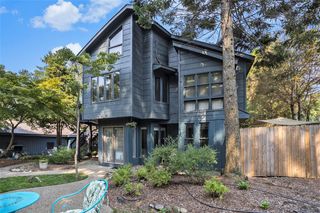 36 N Union Street, Douglas, MI 49406