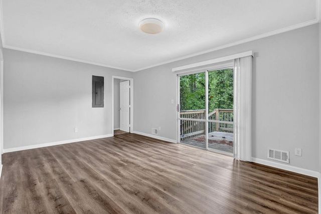 6307 Thornhedge Drive, Riverdale, GA 30296