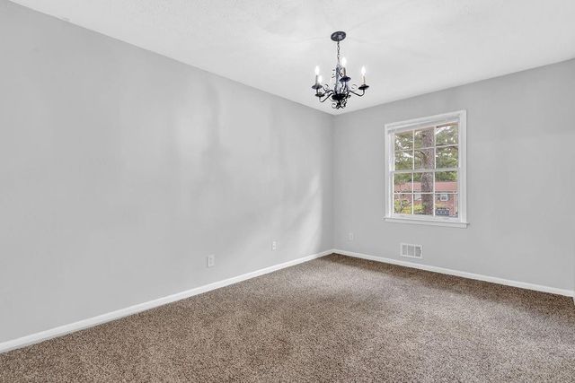 6307 Thornhedge Drive, Riverdale, GA 30296