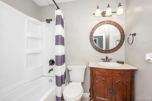 238 Twinbrook Drive, Hamilton, OH 45013