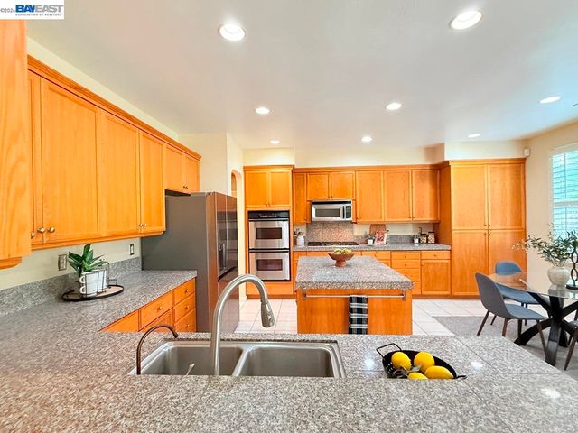 3329 Lair Way, Antioch, CA 94531