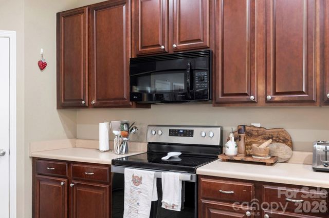 266 Wildbriar Road, Fletcher, NC 28732