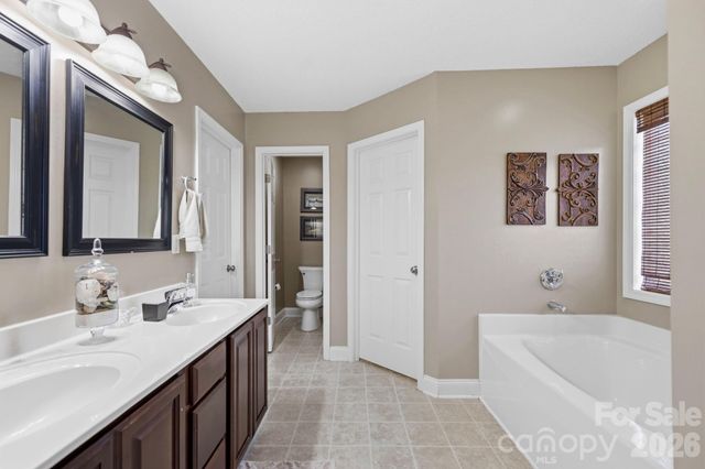266 Wildbriar Road, Fletcher, NC 28732