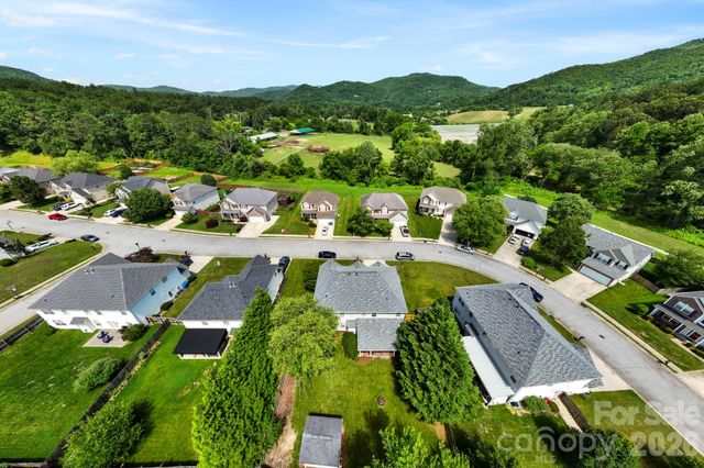 266 Wildbriar Road, Fletcher, NC 28732