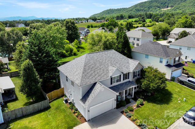 266 Wildbriar Road, Fletcher, NC 28732
