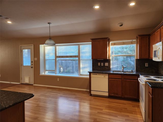 3913 Chimney Rock Drive, Denton, TX 76210