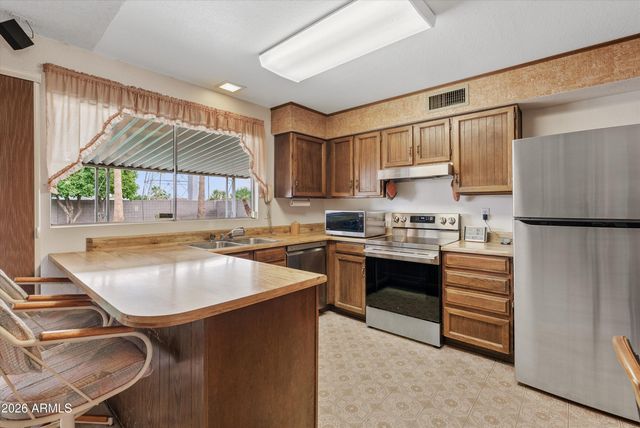 2116 W WESTERN Drive, Chandler, AZ 85224