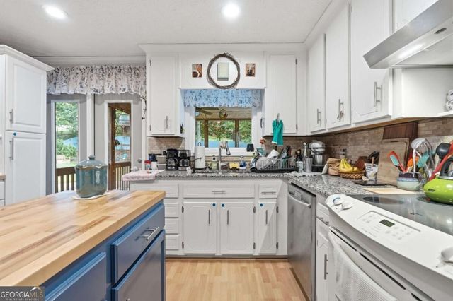 5045 Ravenwood Drive, Marietta, GA 30066
