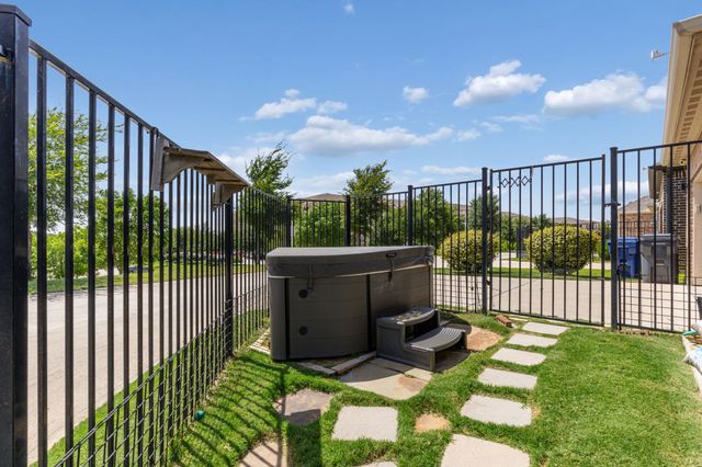 6920 Royal View Drive, Mckinney, TX 75070