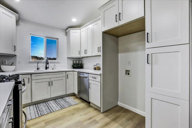 15690 Fay Rd, Grass Valley, CA 95949