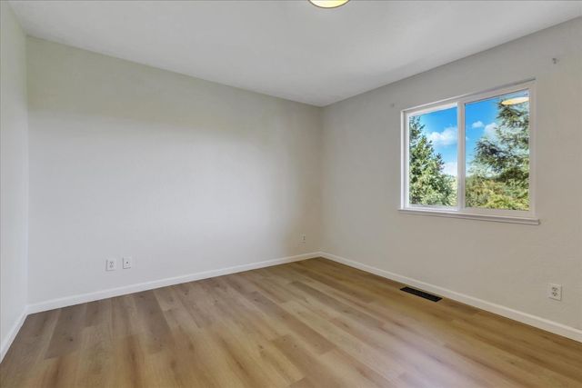 15690 Fay Rd, Grass Valley, CA 95949