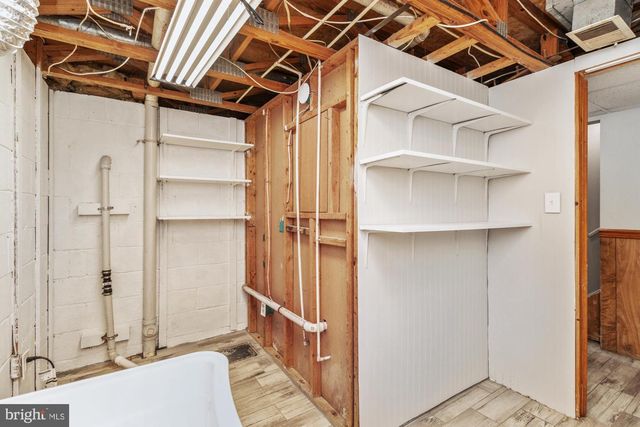 42 HOLCUMB CT, Baltimore, MD 21220