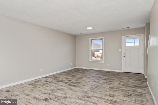 42 HOLCUMB CT, Baltimore, MD 21220