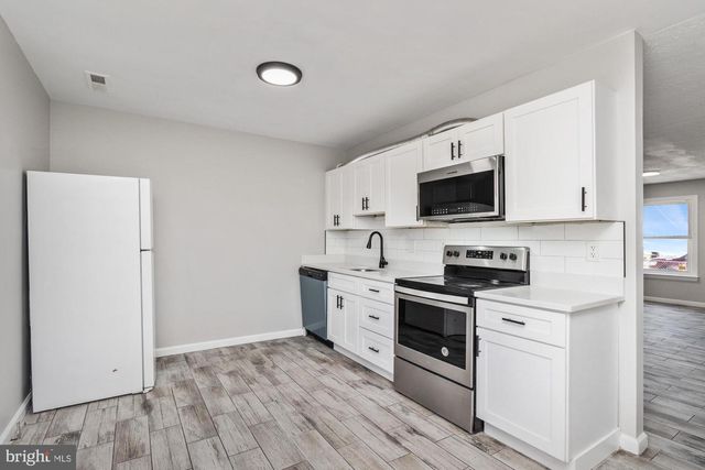 42 HOLCUMB CT, Baltimore, MD 21220