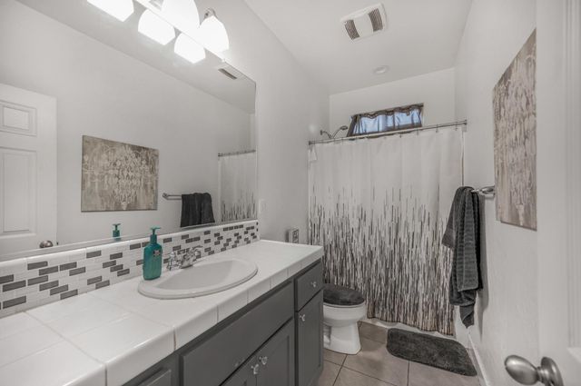 3864 Jesse Lane, Clovis, CA 93619