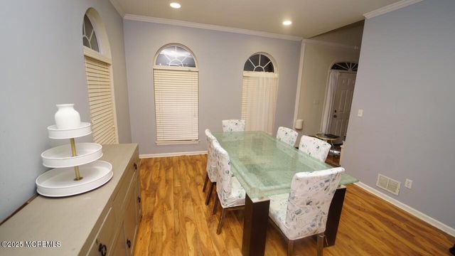 18 Nancy Court, Jackson, NJ 08527