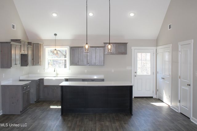 3775 Hernando Road, Holly Springs, MS 38635