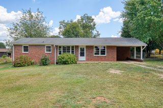 110 Cloverdale Drive, Boiling Springs, SC 29316