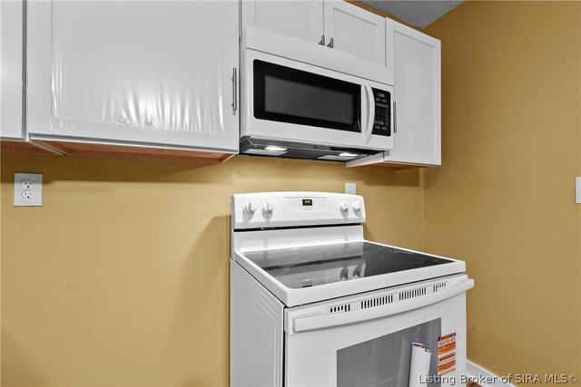 3285 Budd Road, New Albany, IN 47150