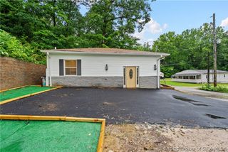 3285 Budd Road, New Albany, IN 47150