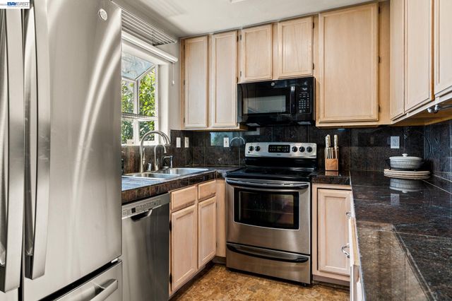 283 Esther Ave, Campbell, CA 95008