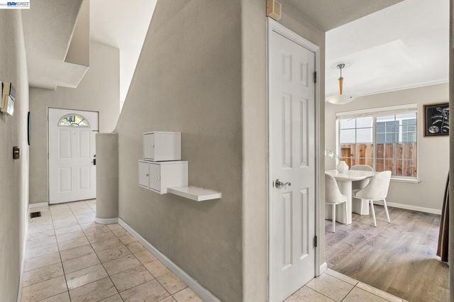 283 Esther Ave, Campbell, CA 95008