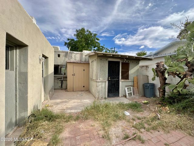 15 N Bonita Avenue, Tucson, AZ 85745