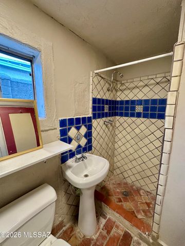 15 N Bonita Avenue, Tucson, AZ 85745