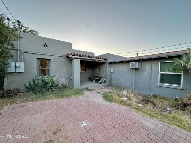 15 N Bonita Avenue, Tucson, AZ 85745