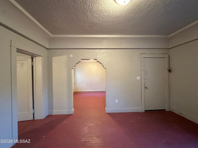 15 N Bonita Avenue, Tucson, AZ 85745