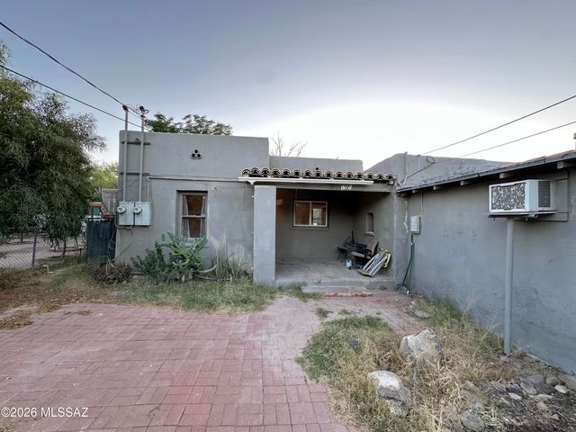 15 N Bonita Avenue, Tucson, AZ 85745