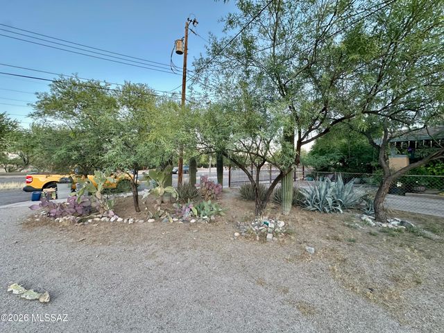 15 N Bonita Avenue, Tucson, AZ 85745